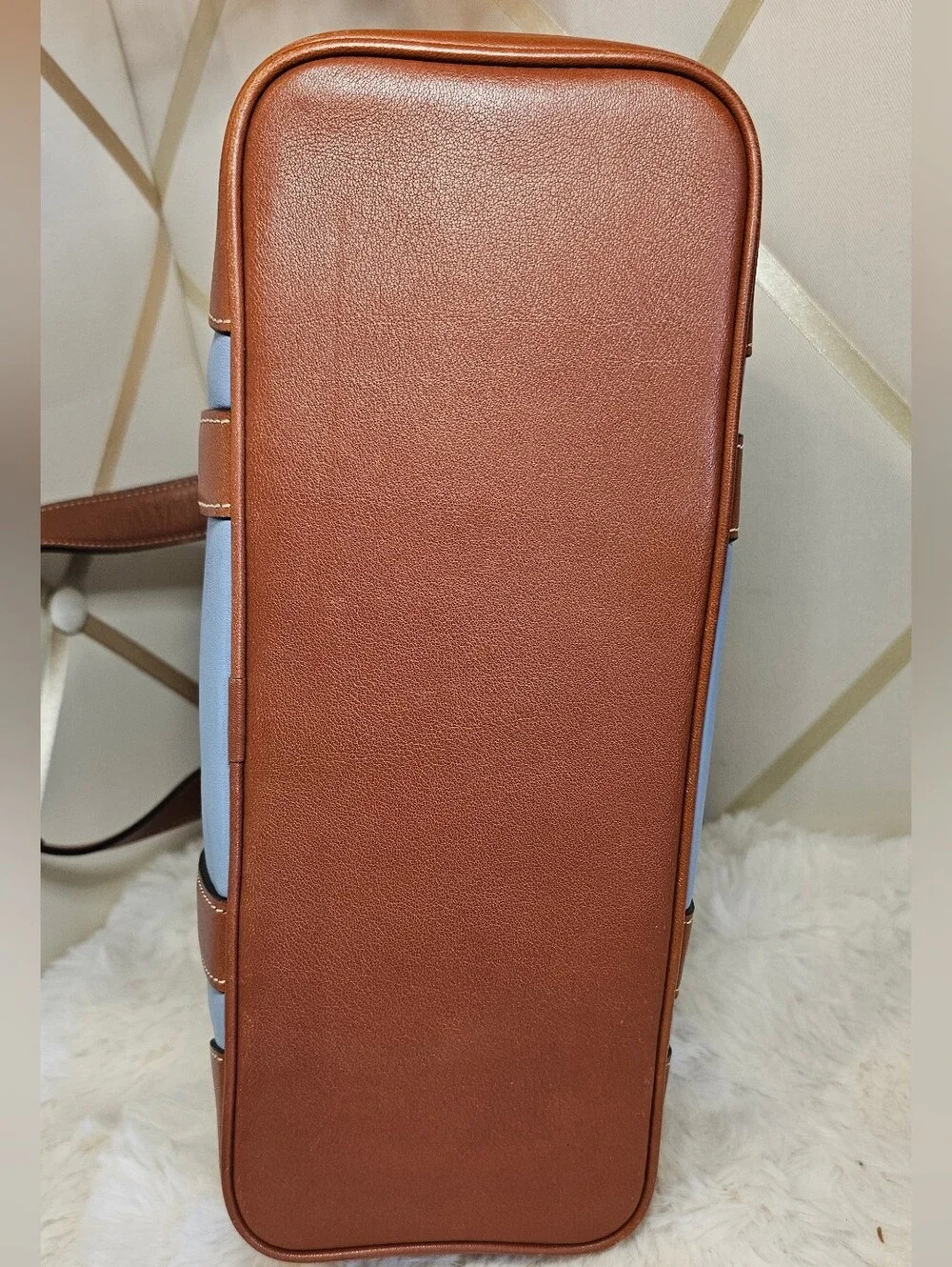 Coach Hampton Leather Tote Bag ( Model 7588)